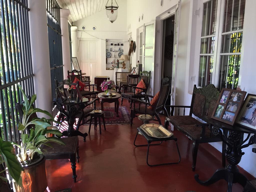 Lake Bungalow Hotel Kandy Buitenkant foto