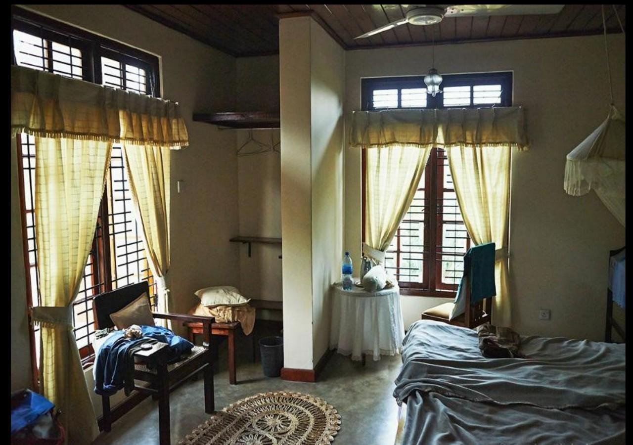 Lake Bungalow Hotel Kandy Buitenkant foto